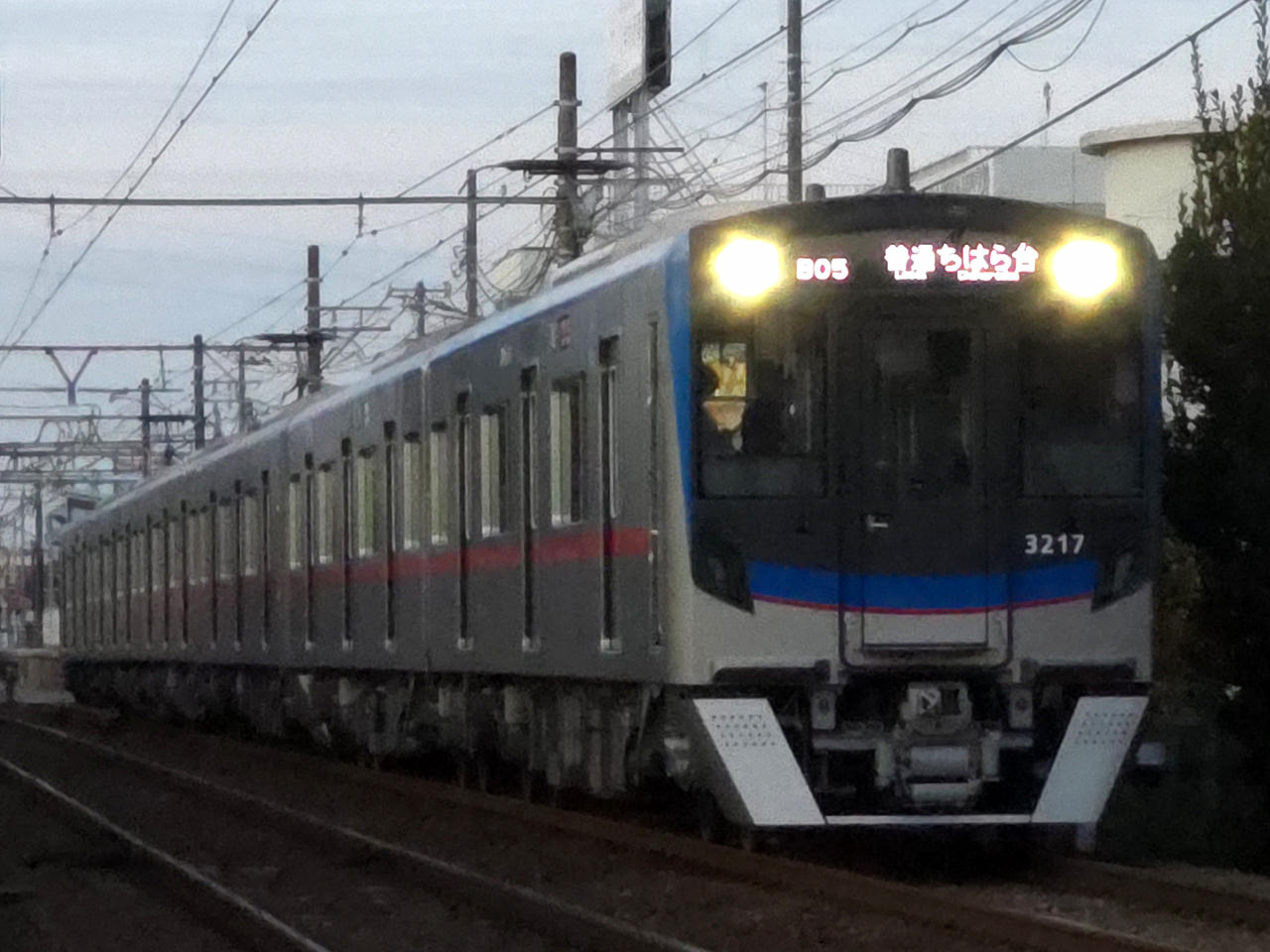 2025/12/23�y�����z3200�` (�摜�T�C�Y: 1280�~960 152kB)