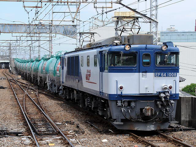 高崎機関区EF64-1008