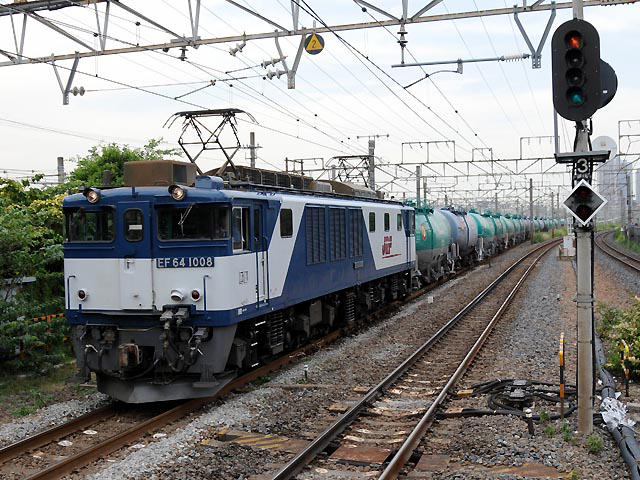 高崎機関区EF64-1008