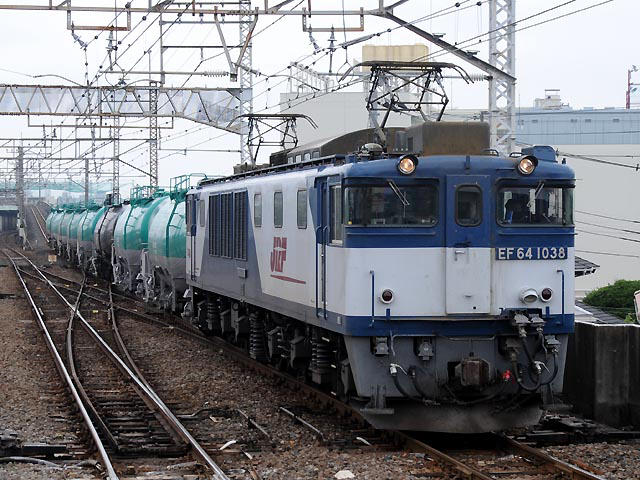 愛知機関区EF64-1038