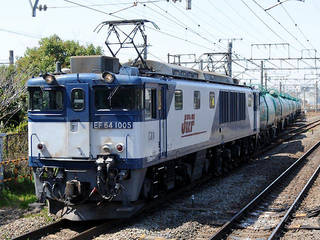 愛知機関区EF64-1005