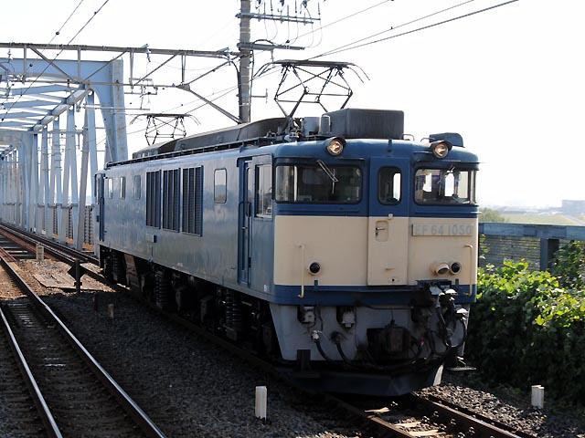 愛知機関区EF64-1050