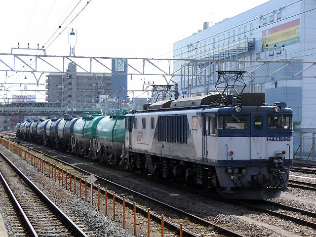 愛知機関区EF64-1026
