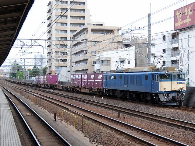 愛知機関区EF64-1016