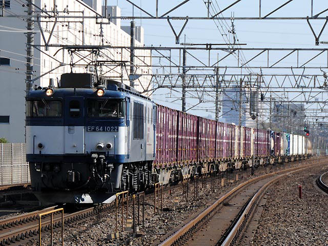 愛知機関区EF64-1022
