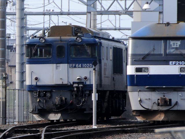 愛知機関区EF64-1020