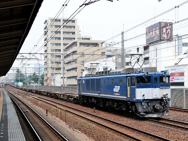 愛知機関区EF64-1049