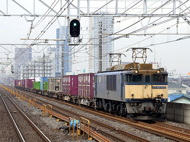 愛知機関区EF64-1019