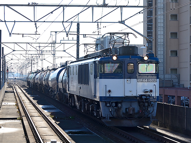 愛知機関区EF64-1022