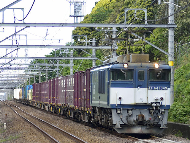 愛知機関区EF64-1049