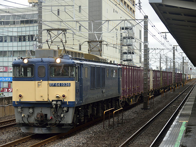 愛知機関区EF64-1036