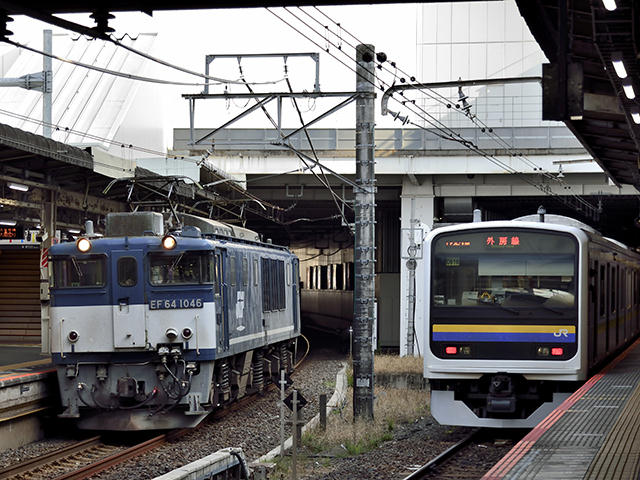 愛知機関区EF64-1046