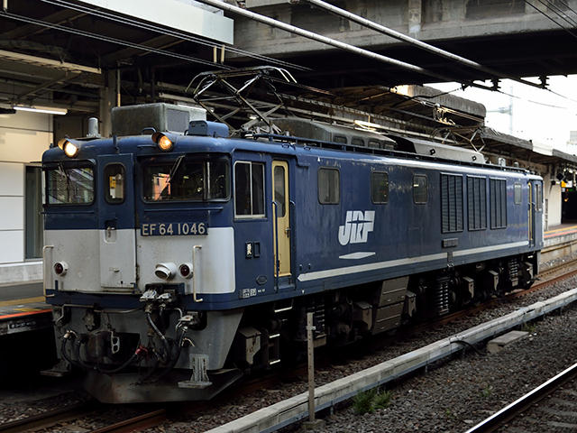 愛知機関区EF64-1046