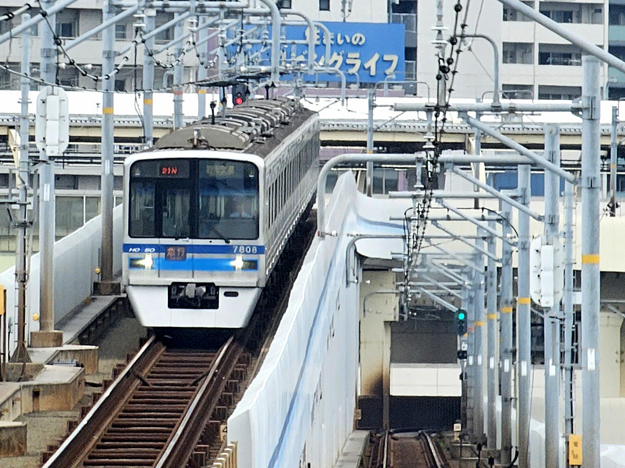 7808F7808